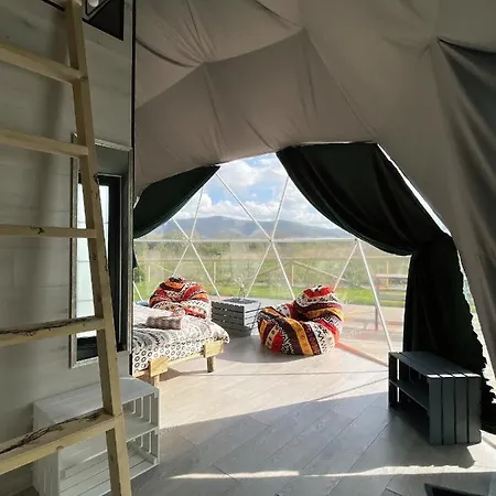 리조트 глемпінг едельвейс 오르야브치크